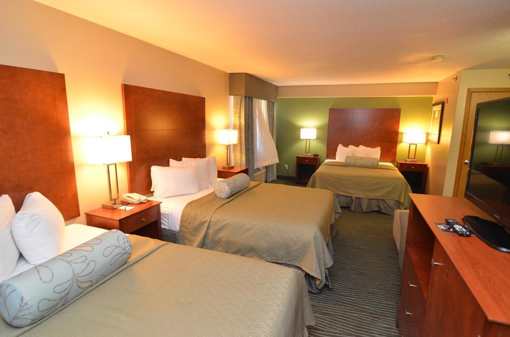 Americinn By Wyndham Des Moines Airport Buitenkant foto