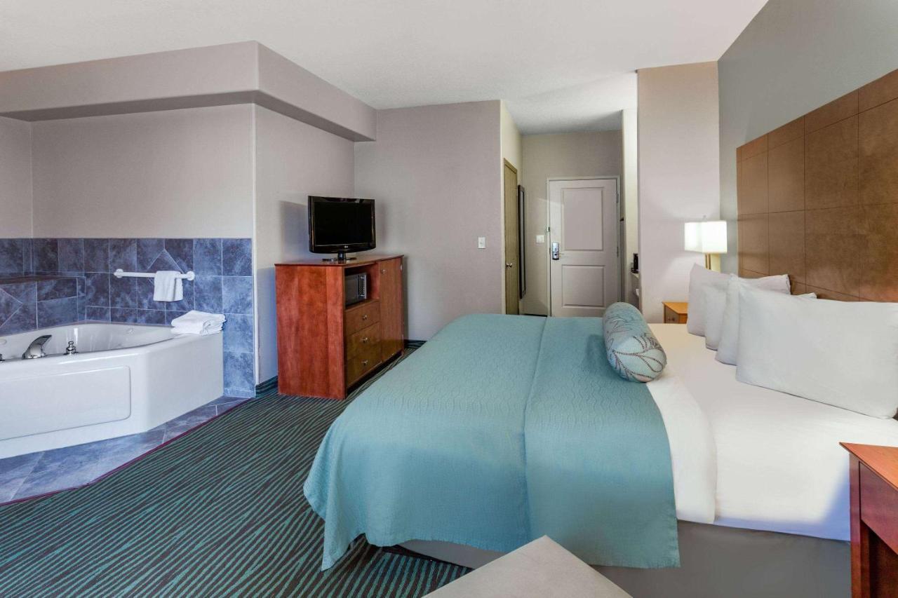 Americinn By Wyndham Des Moines Airport Buitenkant foto